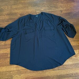 Torrid sz. 5X HARPER black blouse